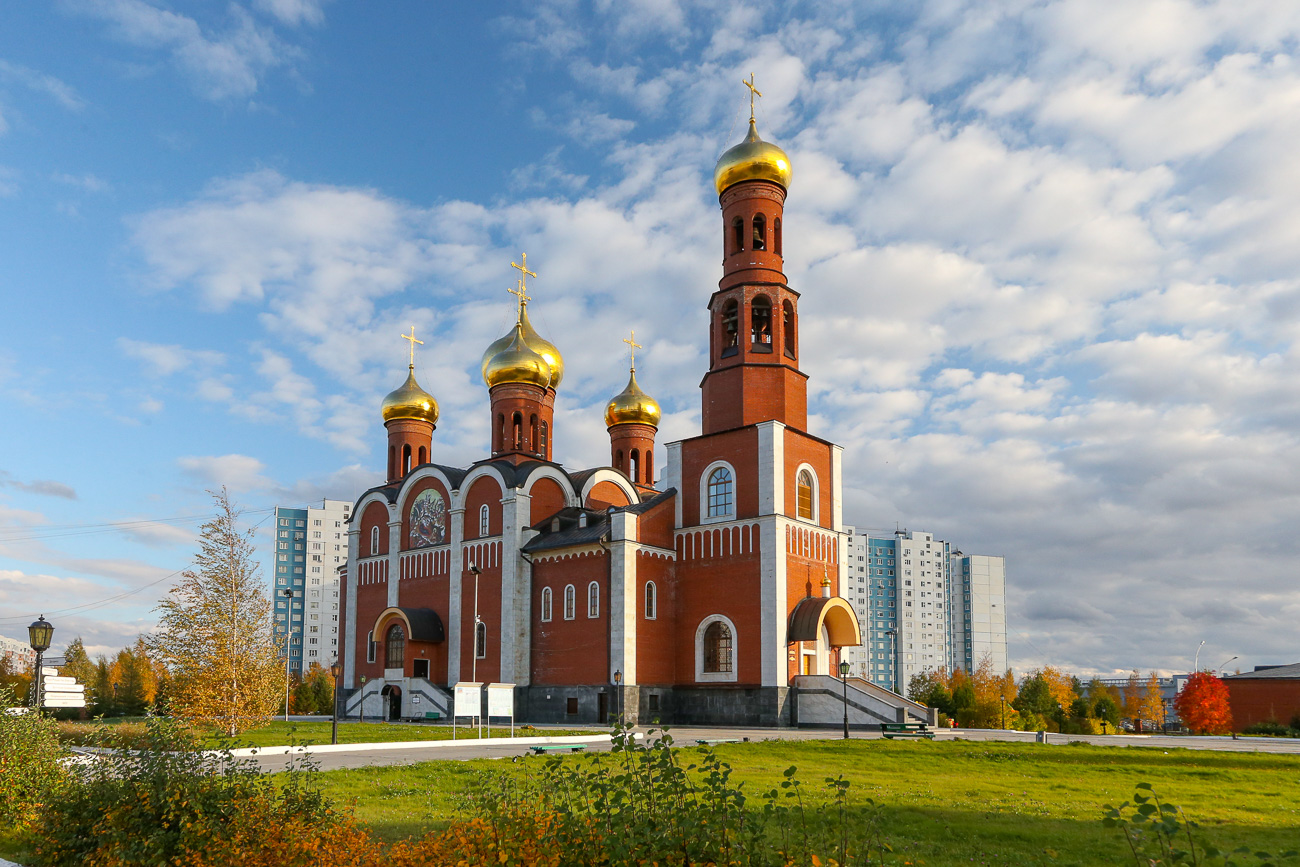 Церковь в городе